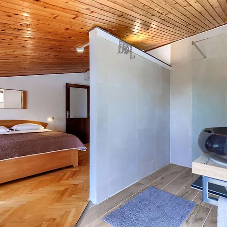 Lancin By Interhome * Marčana